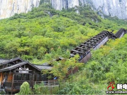 世界超長688米環(huán)山電梯來了 會玩的人絕對不能錯過