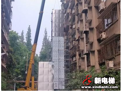 10戶居民集資給舊樓裝電梯 方便老人小孩(圖)