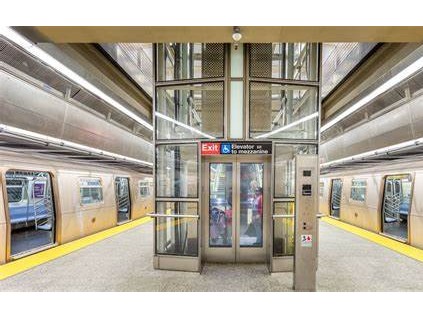 美國紐約地鐵站電梯工程預(yù)計(jì)提前完工