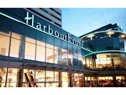 新加坡購物中心發(fā)生自動(dòng)扶梯事故，一男童腳被夾傷