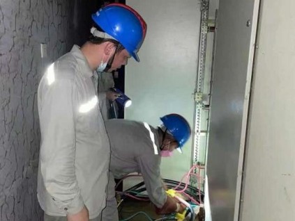 電梯罷工？發(fā)電車徹夜堅守，護(hù)航鄭州的你“一鍵回家”