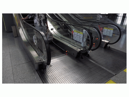 亮了！這個車站竟然給電梯“打點滴”