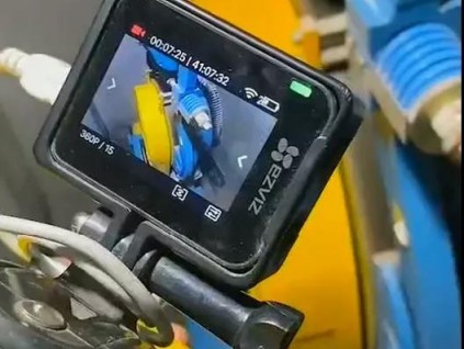 奇葩！物業(yè)送的禮物，電梯人帶著執(zhí)法記錄儀去維保！太難了！