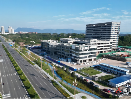 美的LINVOL領(lǐng)沃電梯為合江縣江北醫(yī)療綜合體打造高效、舒適通行方案