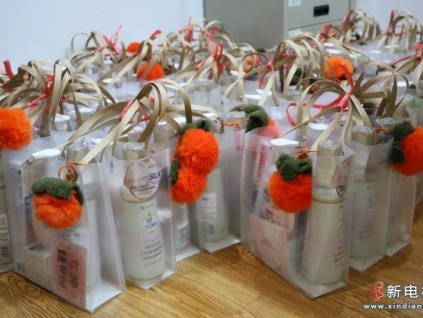 花開(kāi)江南，芳華綻放︱江南嘉捷關(guān)愛(ài)女職工活動(dòng)溫暖起航，祝所有女神：節(jié)日快樂(lè)！