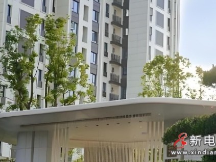 溫州甌海某小區(qū)交付半年多因電梯補(bǔ)償鏈損壞更換部件，但半年內(nèi)再次出現(xiàn)重大故障