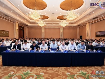 以數(shù)智破界！LINVOL領(lǐng)沃煥新方案亮相電梯更新大會(huì)