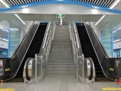 康力電梯與成都地鐵項目簽署部分線路運維服務(wù)合同 暫定總價為7.51億元