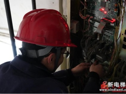 安全升級進(jìn)行時(shí)：青海西寧城西從“預(yù)警電梯”到“安全倉”的科技力量